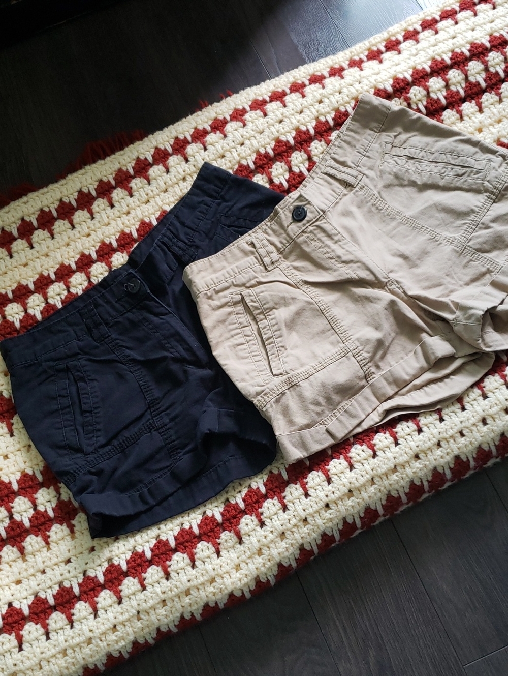 H&M Women’s Bermuda Shorts in Black and Khaki 100% Cotton